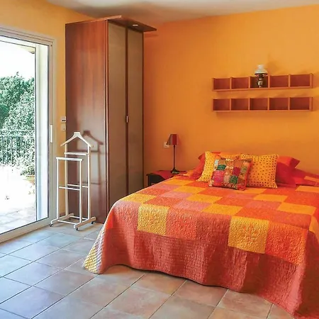 Willa Le Planestel Sleeps 6 Wifi